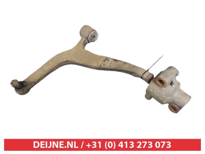 Infiniti FX Draagarm onder links-voor O621141