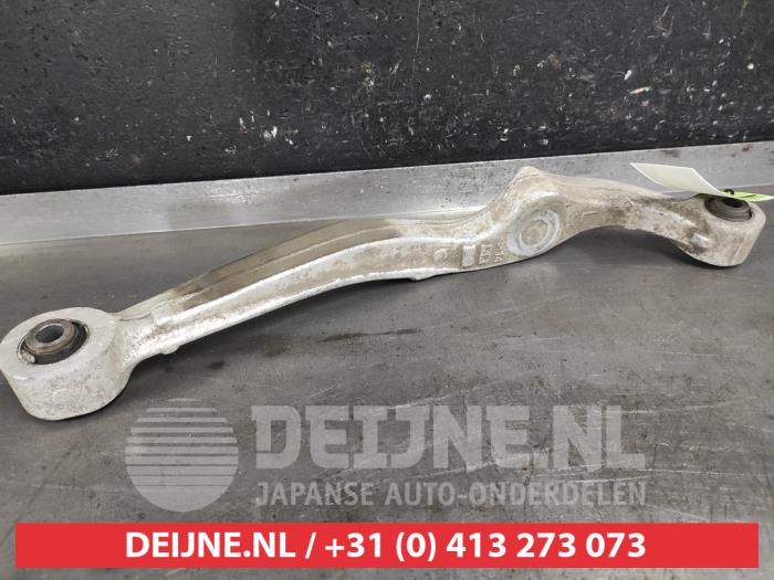 Nissan Qashqai Draagarm links-achter O621167