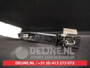 Nissan Qashqai Front door handle 4-door, right O621340 photo 2