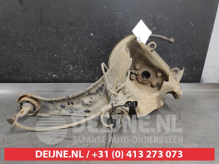 Mitsubishi Outlander Fusee rechts-achter O621353