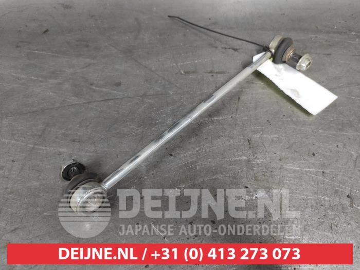 Mazda 6 Anti-roll bar guide O621430