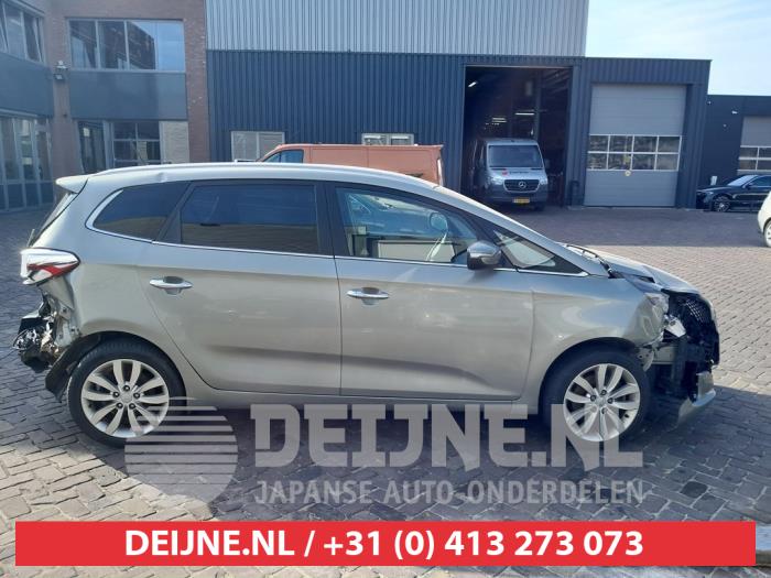 Kia Carens Zusätzliches Fenster 4-türig rechts hinten O621512