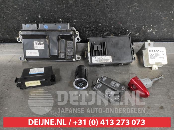 Gebruikte Computer Motormanagement Mazda 6 SportBreak (GJ/GH/GL) 2.5 SkyActiv-G 16V Prijs € 125,00 Margeregeling aangeboden door V.Deijne Jap.Auto-onderdelen BV