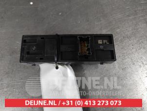 Nissan Qashqai Multi-functional window switch O621949 photo 2