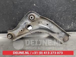 Nissan Qashqai Querlenker unten links vorne O621963 foto 2