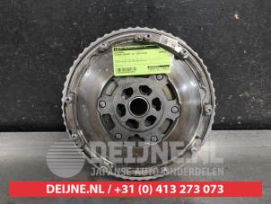 Gebruikte Vliegwiel Nissan Qashqai (J11) 1.3 DIG-T 140 16V Prijs € 250,00 Margeregeling aangeboden door V.Deijne Jap.Auto-onderdelen BV