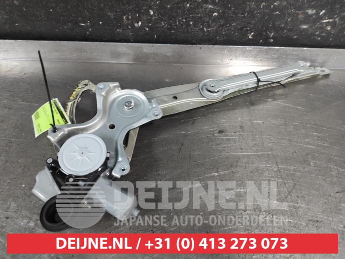 Lexus CT 200h Fenstermechanik 4-türig links vorne O622031