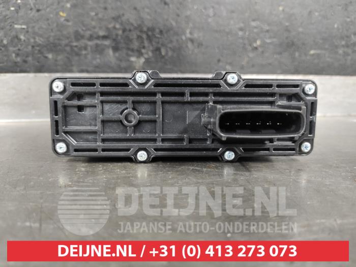 ABS Computer van een Toyota Yaris IV (P21/PA1/PH1) 1.5 12V Hybrid 115 2020
