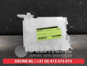 Toyota Yaris Sicherungskasten O622110 foto 2