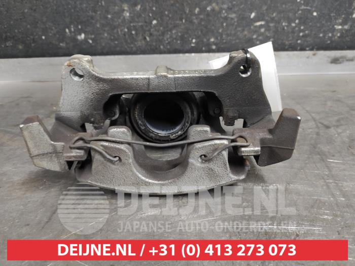 Toyota Yaris Remklauw (Tang) links-voor O622189