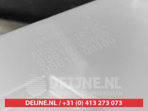 Hyundai I20 Ruitensproeiertank voor O9990009062 foto 3