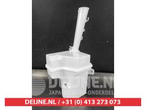 Hyundai I20 Ruitensproeiertank voor O9990009062 foto 2