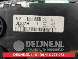 Nissan Qashqai Tacho - Kombiinstrument KM O622375 foto 3