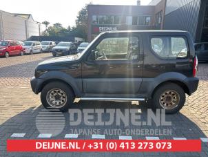 Suzuki Jimny Tür 2-türig links O622570 foto 3