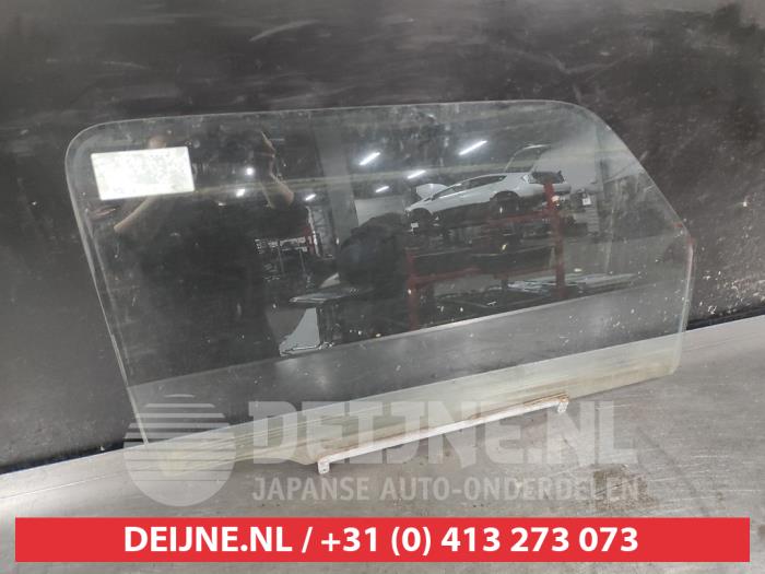Suzuki Jimny Türscheibe 2-türig rechts O622580
