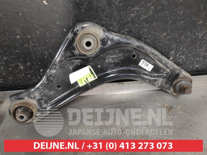 Nissan Qashqai Draagarm onder rechts-voor O622645