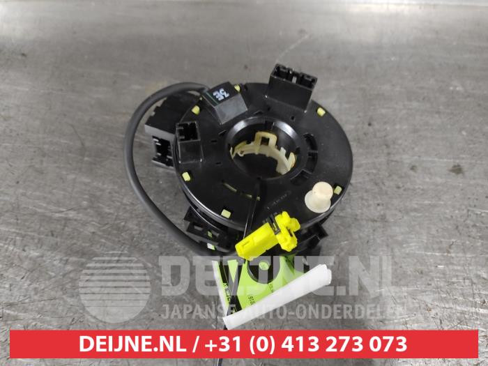 Klokveer Airbag van een Nissan Juke (F15) 1.2 DIG-T 16V 2016