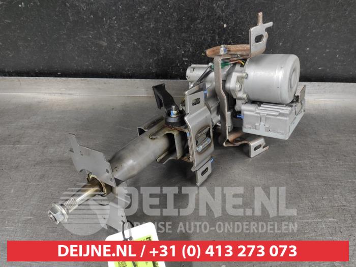 Stuurkolomas van een Nissan Juke (F15) 1.2 DIG-T 16V 2016