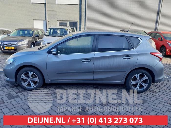 Nissan Pulsar Extra window 4-door, left O622846