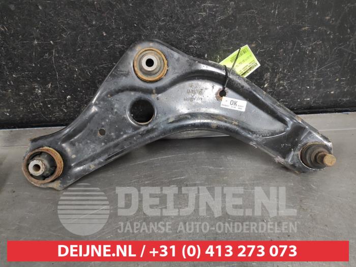 Nissan Qashqai Draagarm onder rechts-voor O622921