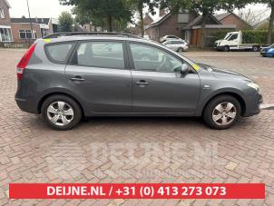 Hyundai I30 Front door 4-door, right O623000 photo 3