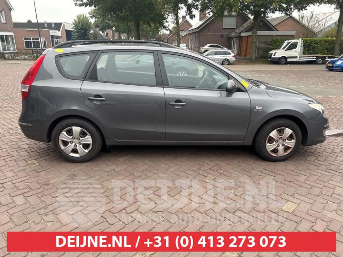 Hyundai I30 Portierruit 4Deurs rechts-voor O623001