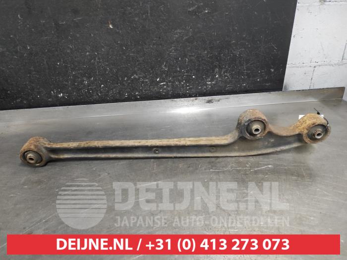 Suzuki Jimny Draagarm onder links-voor O623039