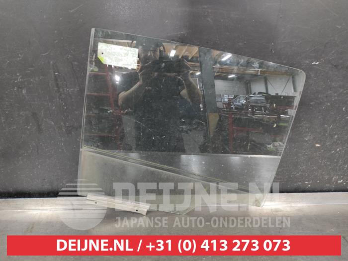 Daihatsu Cuore Portierruit 4Deurs rechts-achter O623292