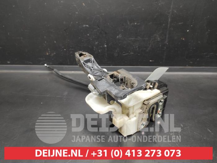 Kia Ceed Türschlossmechanik 4-türig rechts vorne O623347