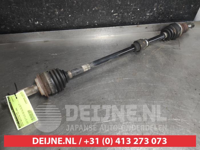 Toyota Yaris Aandrijfas rechts-voor O623392