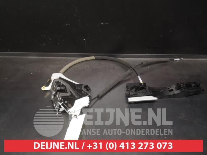 Nissan Qashqai Türschlossmechanik 4-türig links vorne O623455