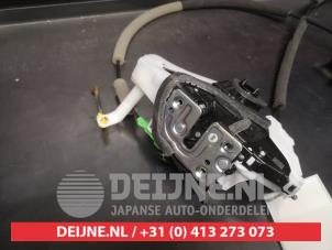Nissan Qashqai Door lock mechanism 4-door, front left O623455 photo 2