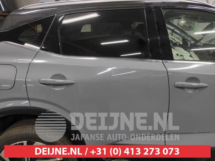 Nissan Qashqai Tür 4-türig rechts hinten O623470