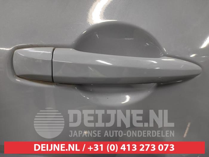 Nissan Qashqai Türgriff 4-türig rechts hinten O623489