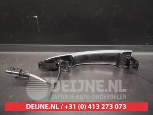 Nissan Qashqai Door handle 4-door, front left O623488 photo 3