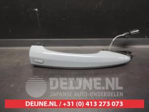 Nissan Qashqai Door handle 4-door, front left O623488 photo 2