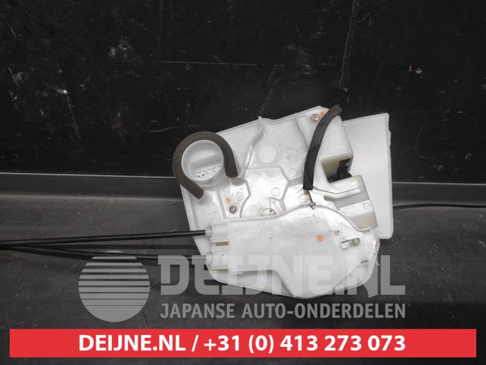 Mitsubishi Space Star Deurslot Mechaniek 4Deurs rechts-achter O623612