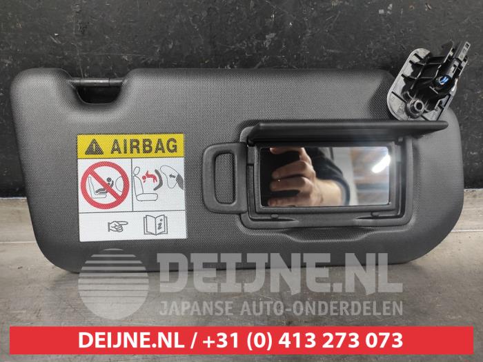 Nissan Qashqai Sonnenblende O623682