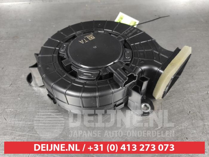 Nissan Qashqai Accu ventilator O623691