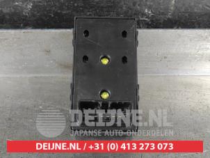 Hyundai IX20 Combischakelaar ramen O9990008978 foto 2