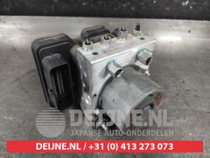 Gebruikte ABS Pomp Nissan Qashqai (J11) 1.3 DIG-T 140 16V Prijs € 75,00 Margeregeling aangeboden door V.Deijne Jap.Auto-onderdelen BV