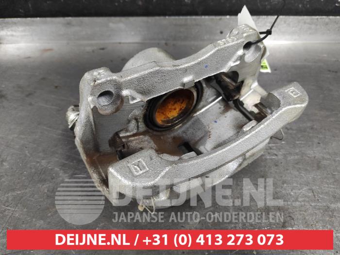 Nissan Qashqai Remklauw (Tang) rechts-voor O624015