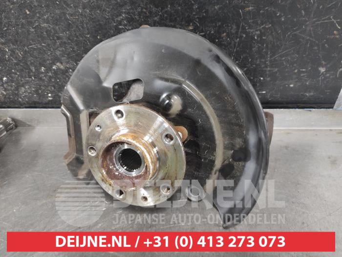 Nissan Qashqai Fusee rechts-voor O624021