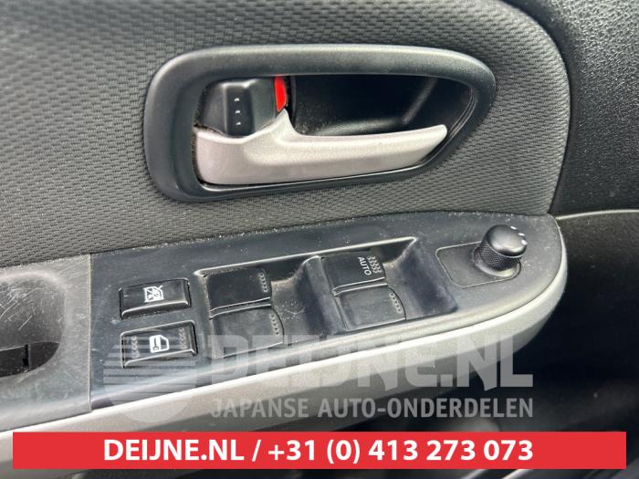 Suzuki Grand Vitara Kombischalter Fenster O624104