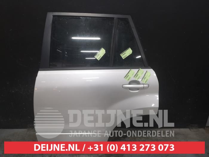 Suzuki Grand Vitara Rear door 4-door, left O624109