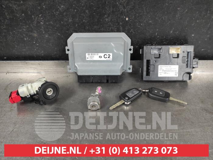 Nissan Micra Slotenset Cilinder (compleet) O624170