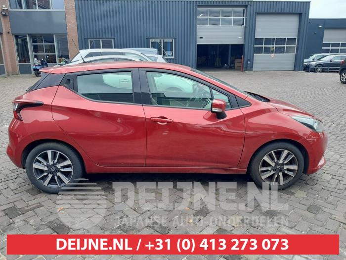 Nissan Micra Türscheibe 4-türig rechts hinten O624238