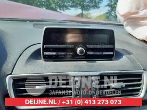 Mazda 3 Radiobedienfeld O624365 foto 3