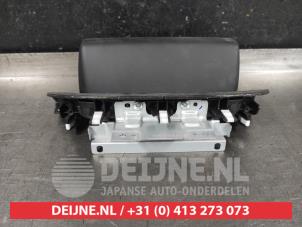 Mazda 3 Radiobedienfeld O624365 foto 2