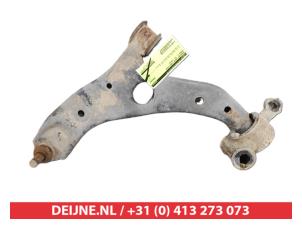 Gebruikte Draagarm onder links-voor Mazda 3 (BM/BN) 1.5 Skyactiv-G 100 16V Prijs € 50,00 Margeregeling aangeboden door V.Deijne Jap.Auto-onderdelen BV